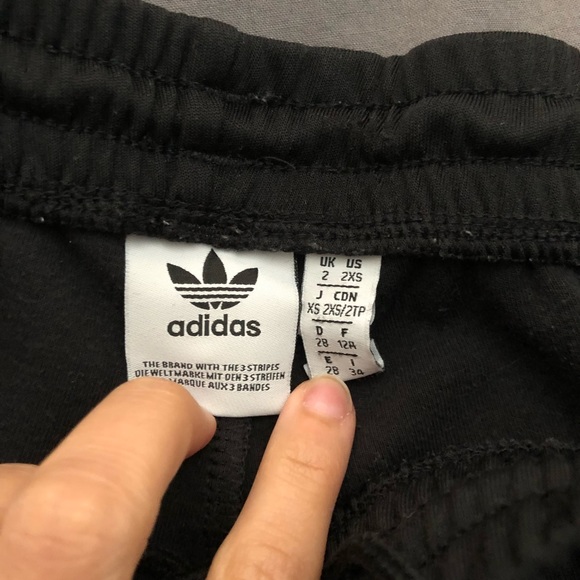 Black adidas superstar pants - Picture 3 of 3